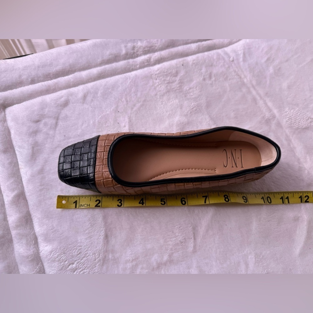 INC International | Jenaya tan / brown & black ballet flat shoes 7M handmade - Picture 6 of 12